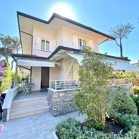 Bellaisa Bed & Breakfast Камайоре Екстериор снимка