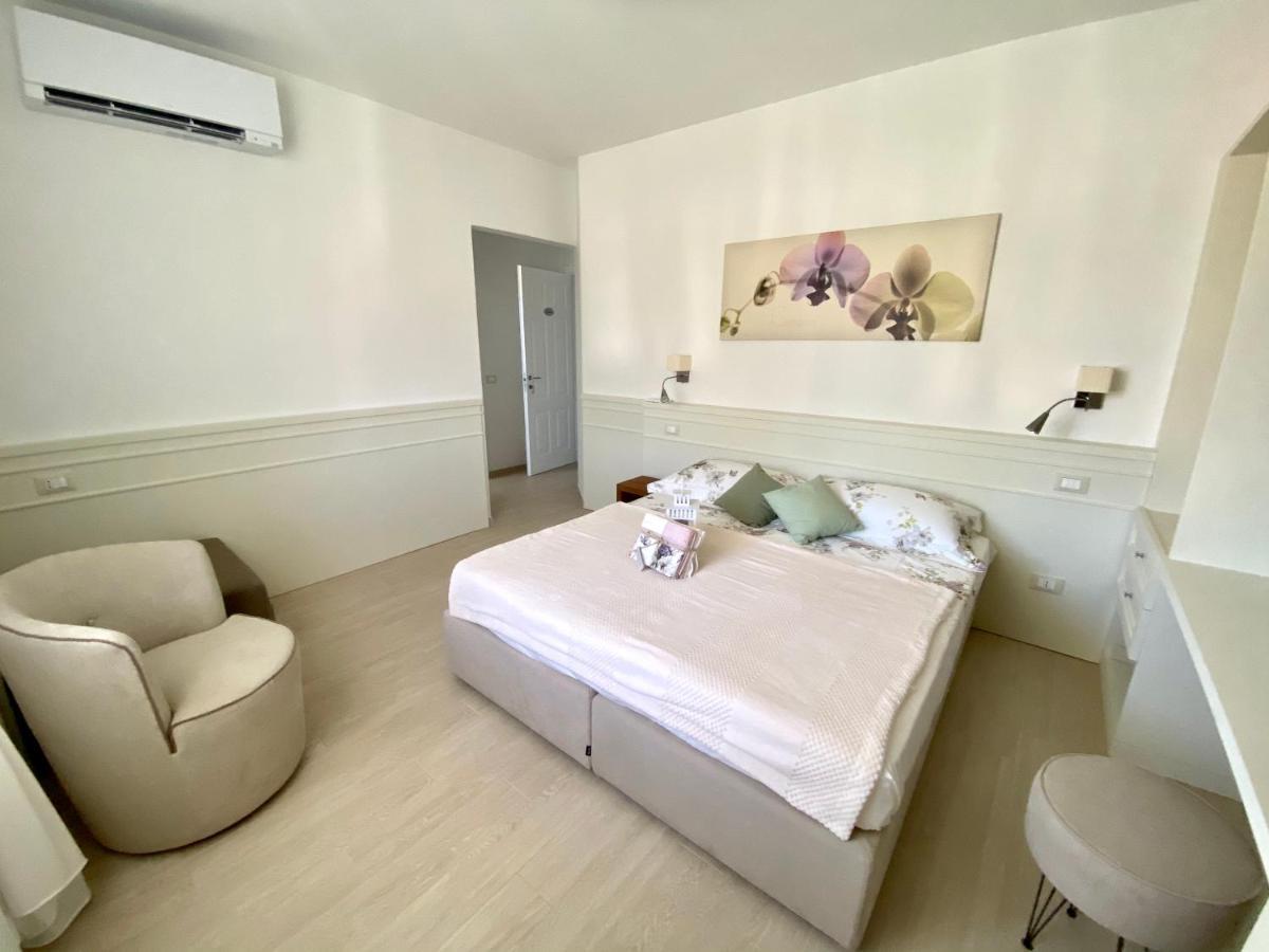 Bellaisa Bed & Breakfast Камайоре Екстериор снимка