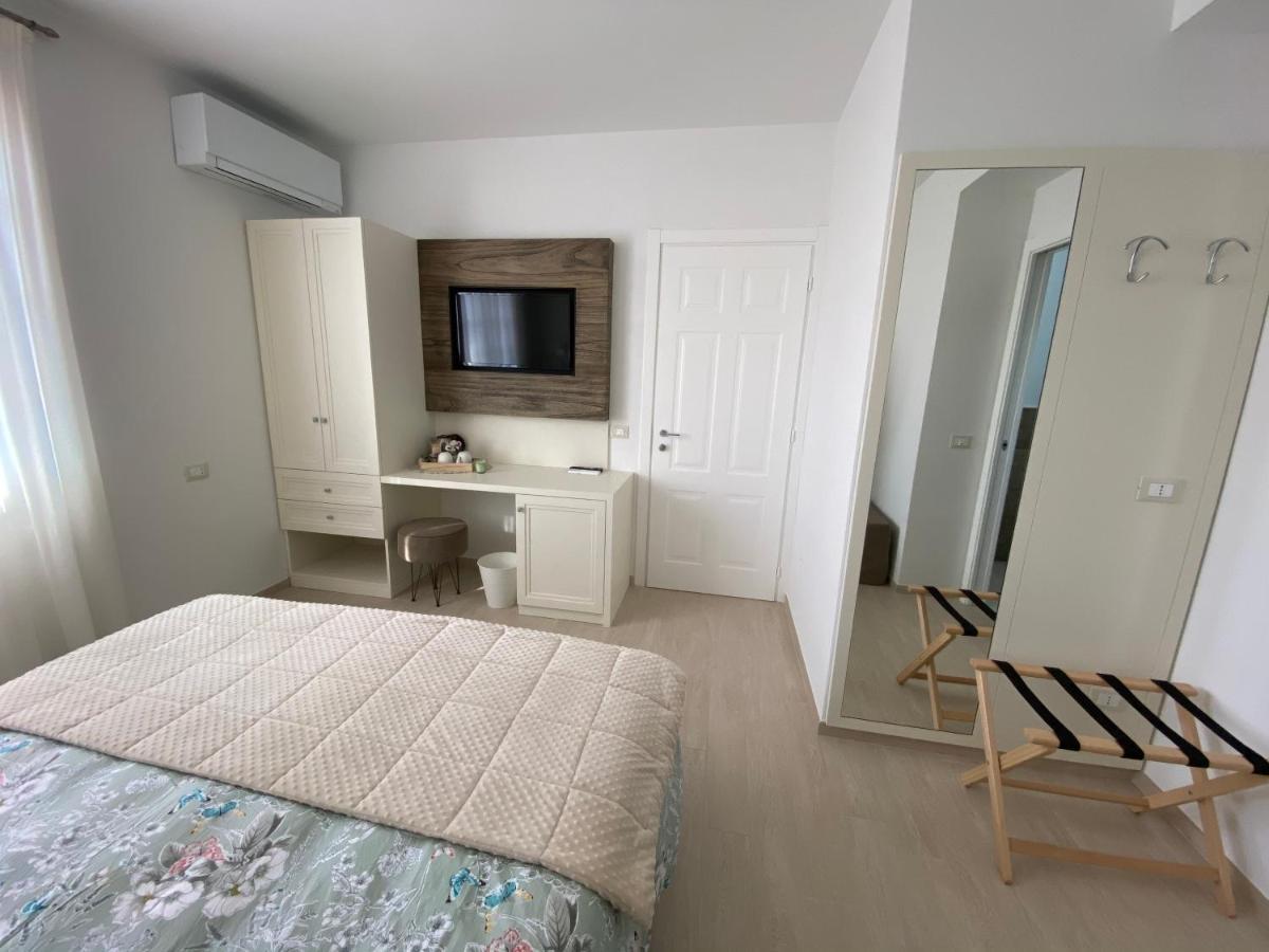 Bellaisa Bed & Breakfast Камайоре Екстериор снимка