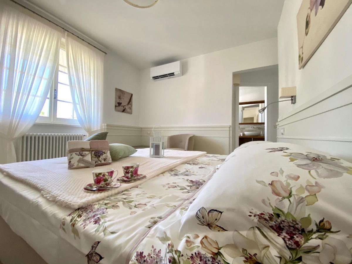 Bellaisa Bed & Breakfast Камайоре Екстериор снимка