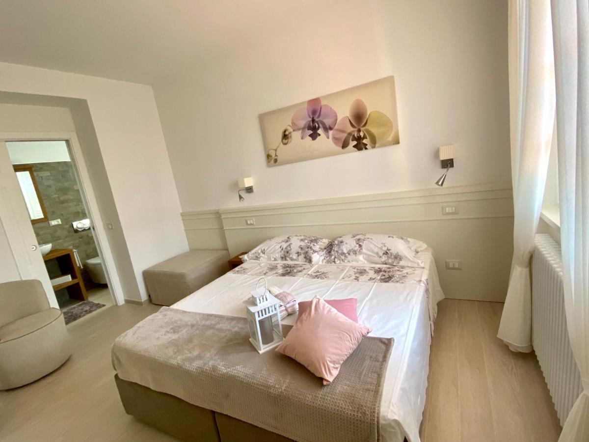 Bellaisa Bed & Breakfast Камайоре Екстериор снимка